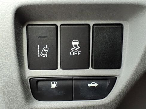 Used 2015 Acura TLX w/ Technology Package image 36