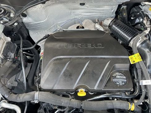 Used 2024 Buick Encore GX Preferred image 32