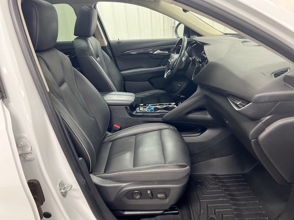 Used 2021 Buick Envision Essence w/ Technology Package I AWD/4WD image 23
