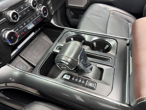 Used 2022 Ford F150 Lariat w/ Equipment Group 502A High image 25