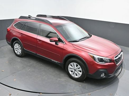 Used 2018 Subaru Outback 2.5i Premium image 37
