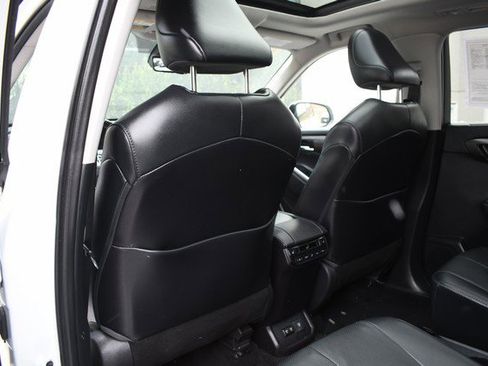 Certified 2021 Toyota Highlander Platinum image 22