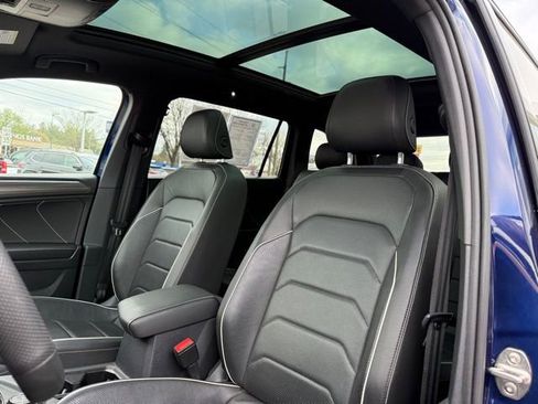Used 2022 Volkswagen Tiguan SEL R-Line image 15