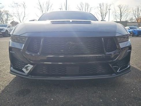 Used 2025 Ford Mustang GT Premium image 3