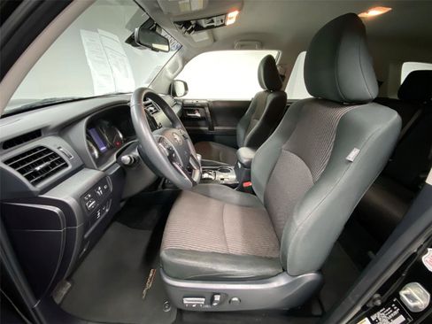 Used 2022 Toyota 4Runner TRD Off-Road image 17