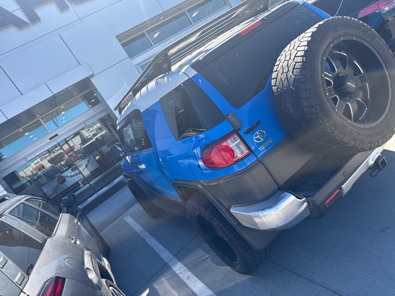 Used 2007 Toyota FJ Cruiser 4WD image 11
