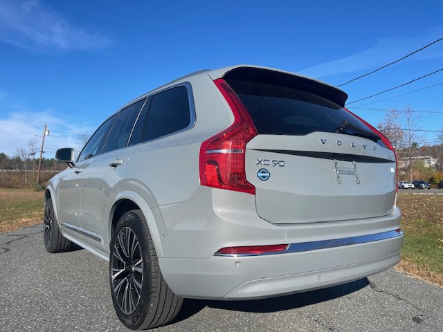 Used 2024 Volvo XC90 T8 Plus AWD/4WD image 4