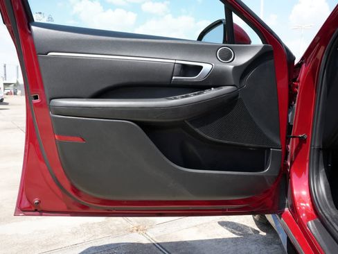 Used 2025 Hyundai Sonata SEL FWD image 17