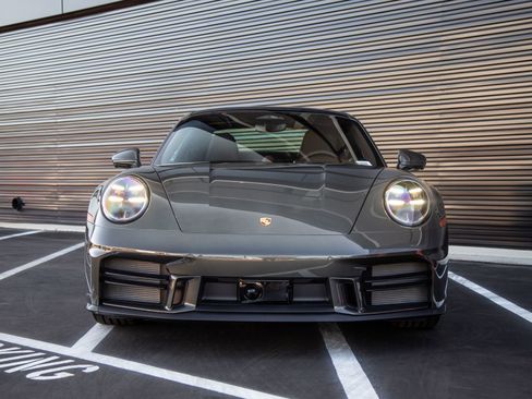 Used 2026 Porsche 911 Carrera S RWD image 10