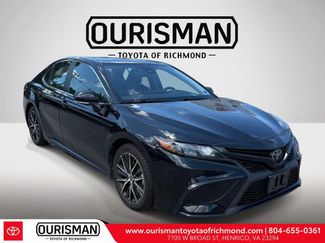 Used 2024 Toyota Camry SE w/ Cold Weather Package FWD video 1