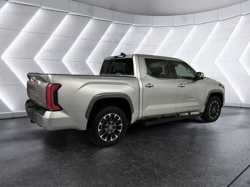 Used 2024 Toyota Tundra Limited AWD/4WD image 4