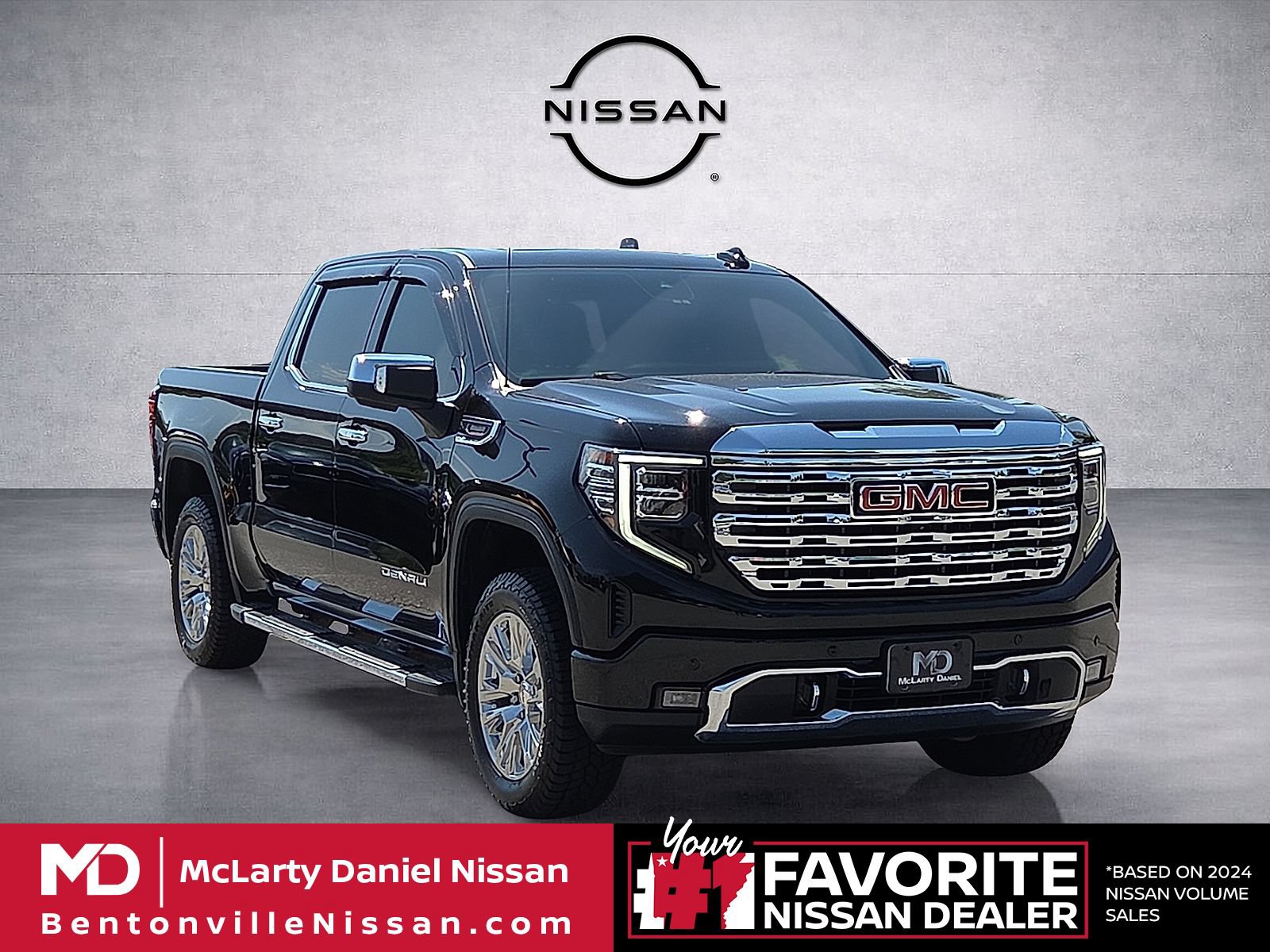 Used 2023 GMC Sierra 1500 Denali AWD/4WD image 1