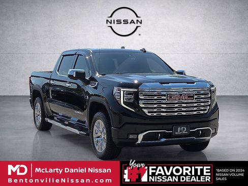 Used 2023 GMC Sierra 1500 Denali AWD/4WD image 1