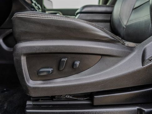 Used 2018 GMC Yukon Denali w/ Denali Ultimate Package image 26