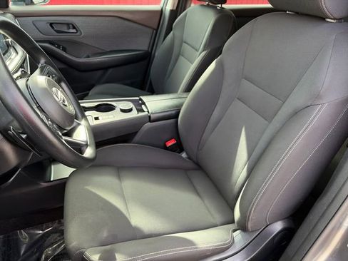 Used 2023 Nissan Rogue S image 33