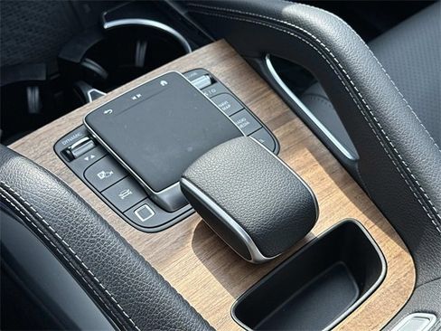 Certified 2025 Mercedes-Benz GLE 350 4MATIC image 33