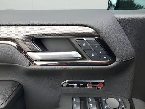 Used 2024 GMC Sierra 1500 AT4 w/ Technology Package image 26