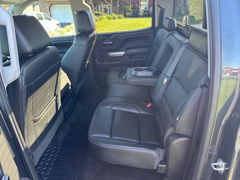 Used 2018 Chevrolet Silverado 1500 LT w/ LPO, Black Pack AWD/4WD image 20