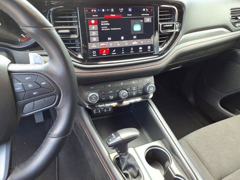 Used 2025 Dodge Durango GT AWD/4WD image 15