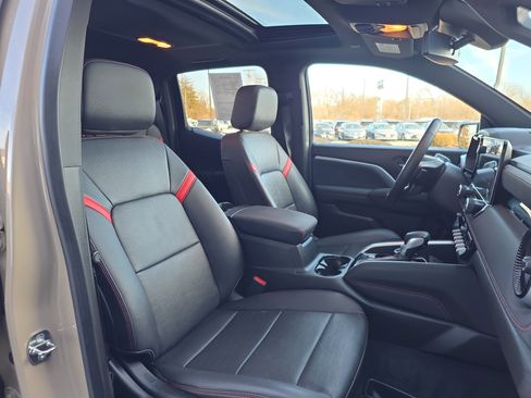 Used 2023 Chevrolet Colorado Z71 w/ Z71 Convenience Package 2 image 29