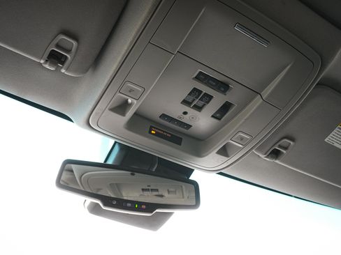 Used 2018 Chevrolet Silverado 1500 High Country image 26