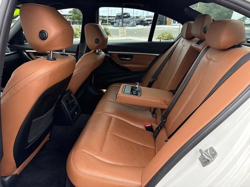 Used 2017 BMW 330i xDrive Sedan AWD/4WD image 24