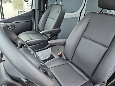 Certified 2024 Mercedes-Benz Sprinter 144 Cargo image 15