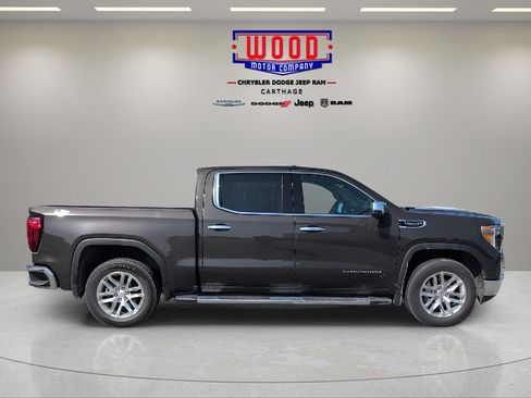 Used 2022 GMC Sierra 1500 SLT w/ SLT Premium Package AWD/4WD image 2