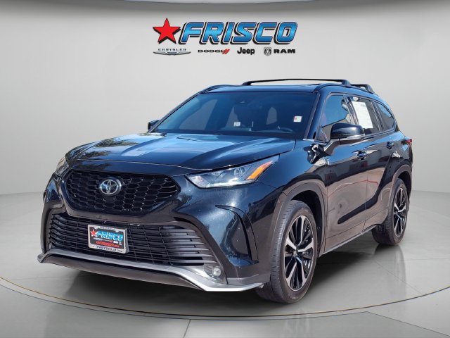 Used 2021 Toyota Highlander XSE FWD image 3