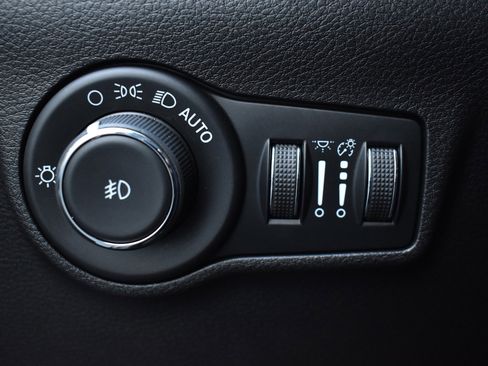 Used 2022 Jeep Compass Trailhawk w/ Trailhawk Convenience Group image 26