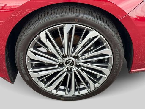 Certified 2025 Nissan Altima 2.5 SL image 9