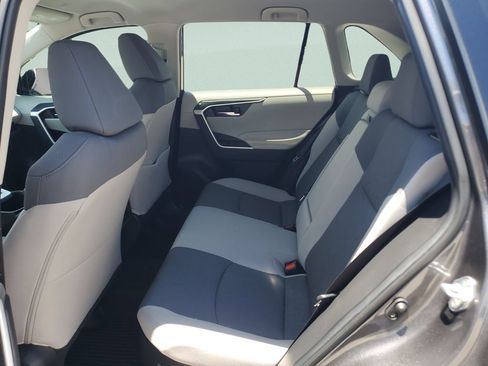 Used 2024 Toyota RAV4 XLE AWD/4WD image 10