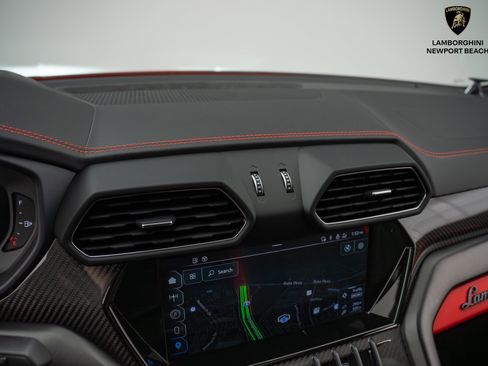 Used 2024 Lamborghini Urus S image 30