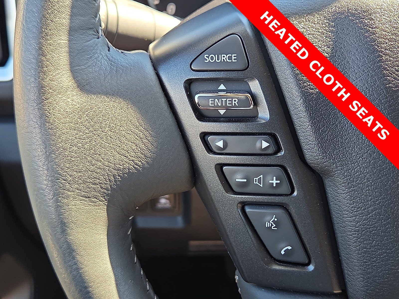 Used 2025 Nissan Frontier SV w/ SV Convenience Package AWD/4WD image 21