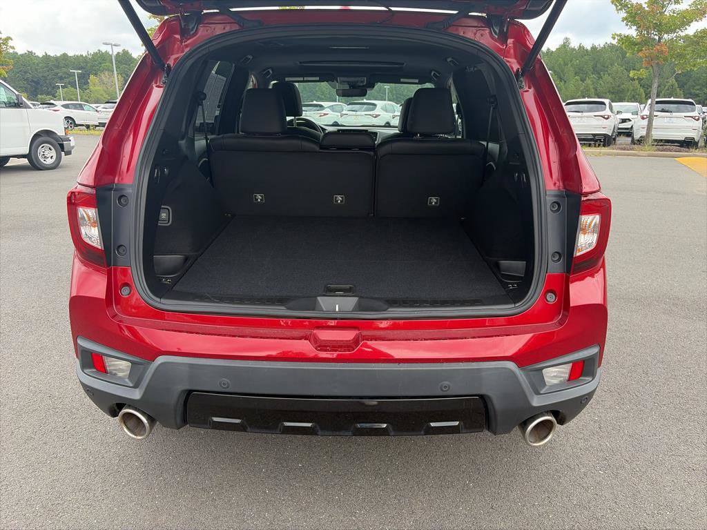 Certified 2024 Honda Passport Black Edition image 21