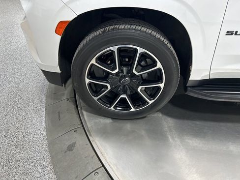 Used 2023 Chevrolet Suburban RST image 33