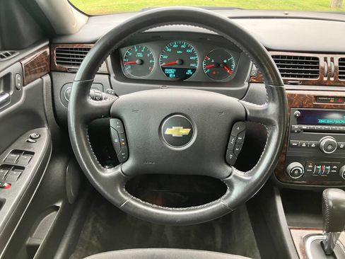 Used 2012 Chevrolet Impala LT image 11