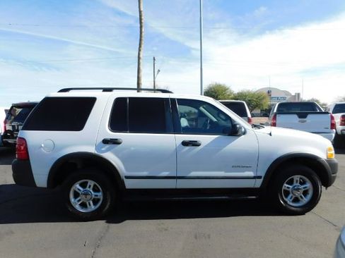 Used 2004 Ford Explorer XLS image 8