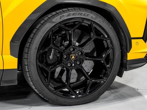 Used 2023 Lamborghini Urus Performante AWD/4WD image 55