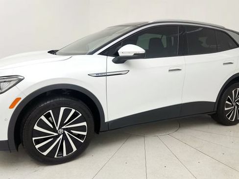 Used 2023 Volkswagen ID.4 Pro S Plus AWD/4WD image 21