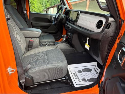 New 2025 Jeep Wrangler Unlimited Sport AWD/4WD image 10