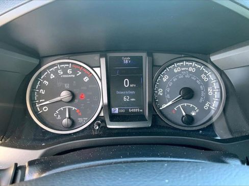 Used 2022 Toyota Tacoma TRD Off-Road image 21