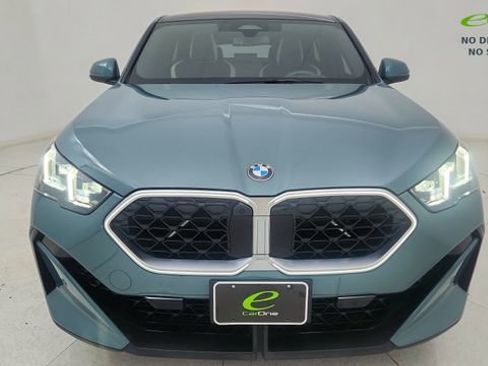 Used 2025 BMW X2 xDrive28i w/ Premium Package AWD/4WD image 13
