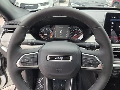 Certified 2024 Jeep Compass Limited AWD/4WD image 30