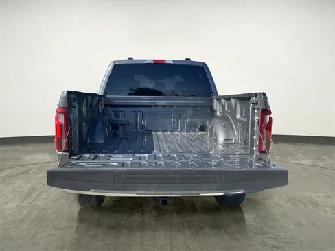 Certified 2025 Ford F150 Lariat w/ FX4 Off-Road Package image 9