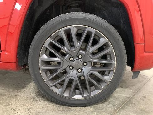 Used 2022 Jeep Compass Limited image 13