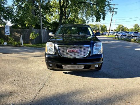 Used 2013 GMC Yukon XL Denali image 8