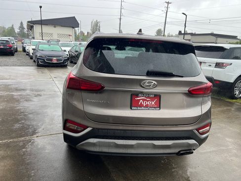 Used 2019 Hyundai Santa Fe SEL FWD image 6