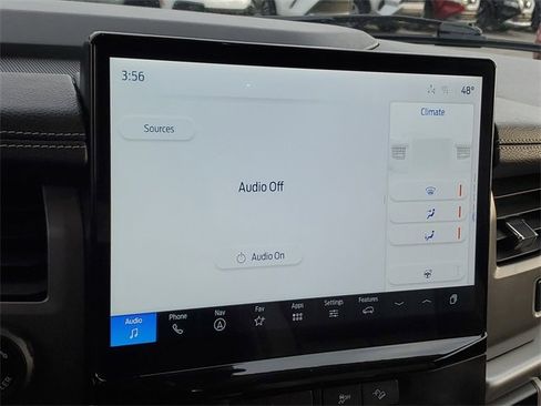 Used 2022 Ford Expedition XLT image 17