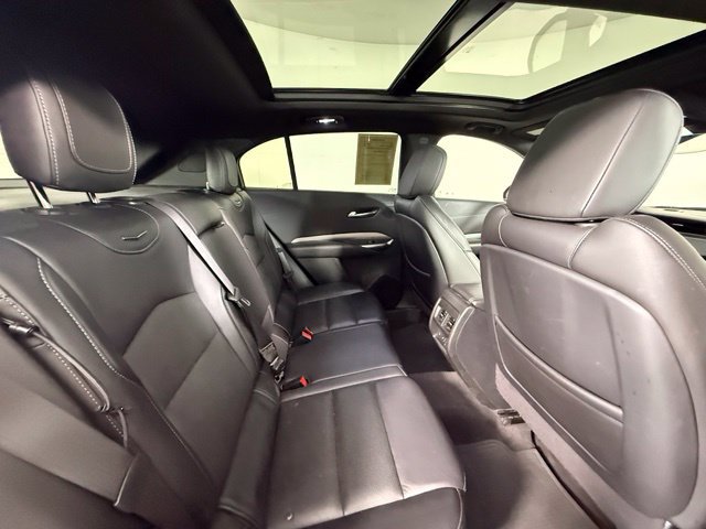 Used 2020 Cadillac XT4 Premium Luxury AWD/4WD image 30